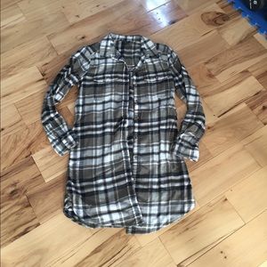 AE long flannel top, S